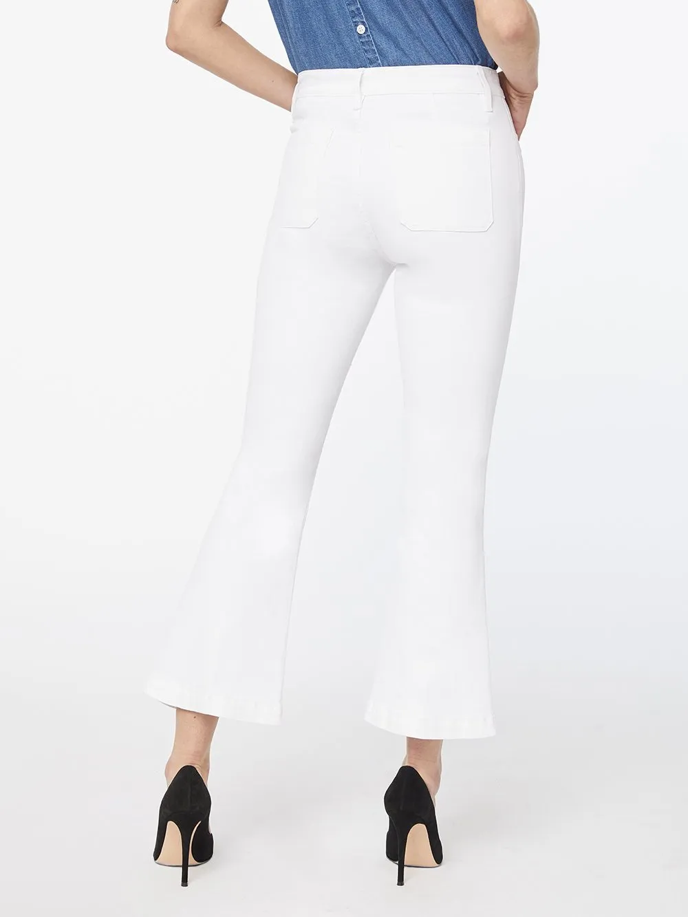 Le Bardot Crop Flare Exposed Buttons -- Blanc