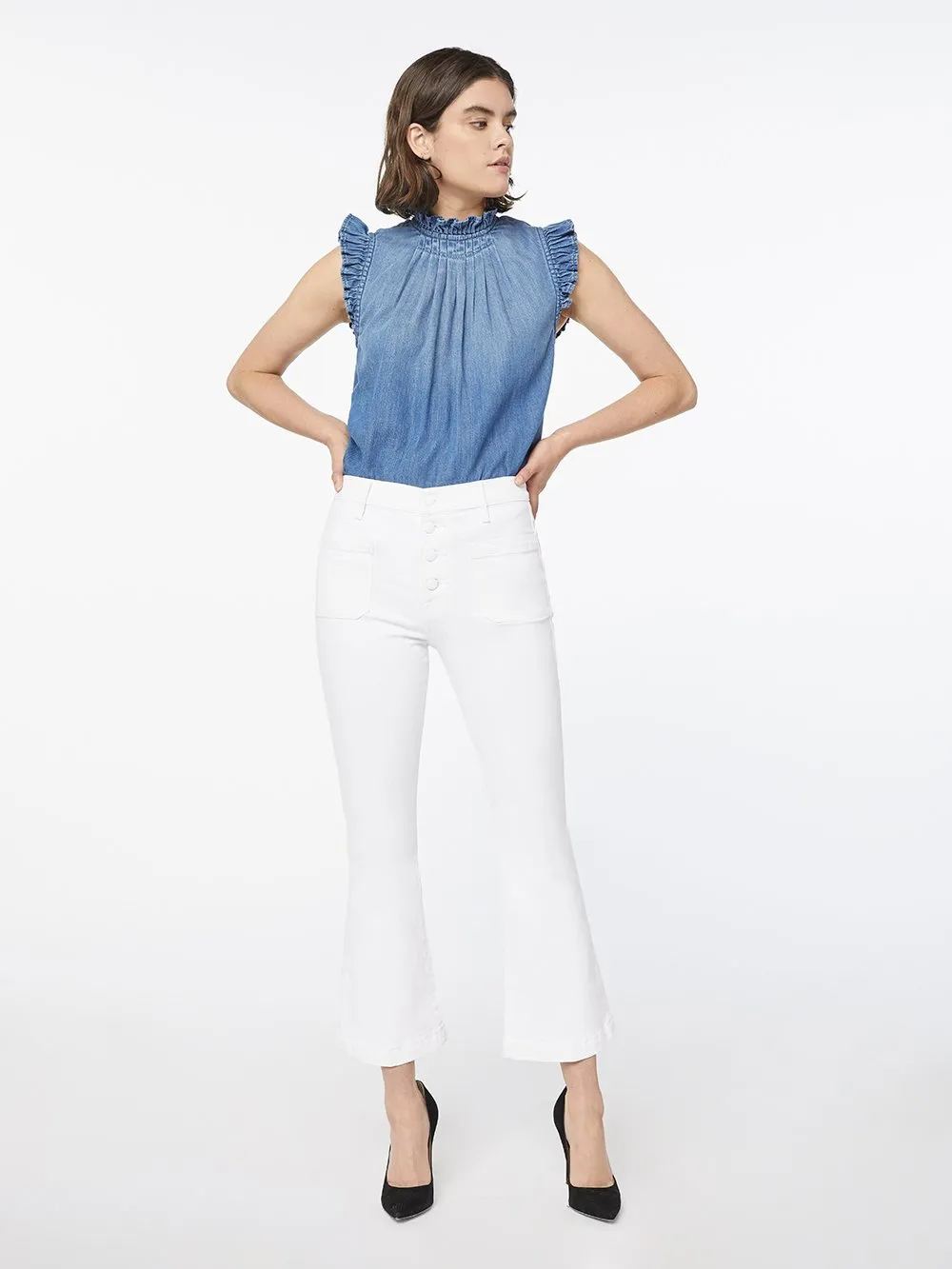 Le Bardot Crop Flare Exposed Buttons -- Blanc