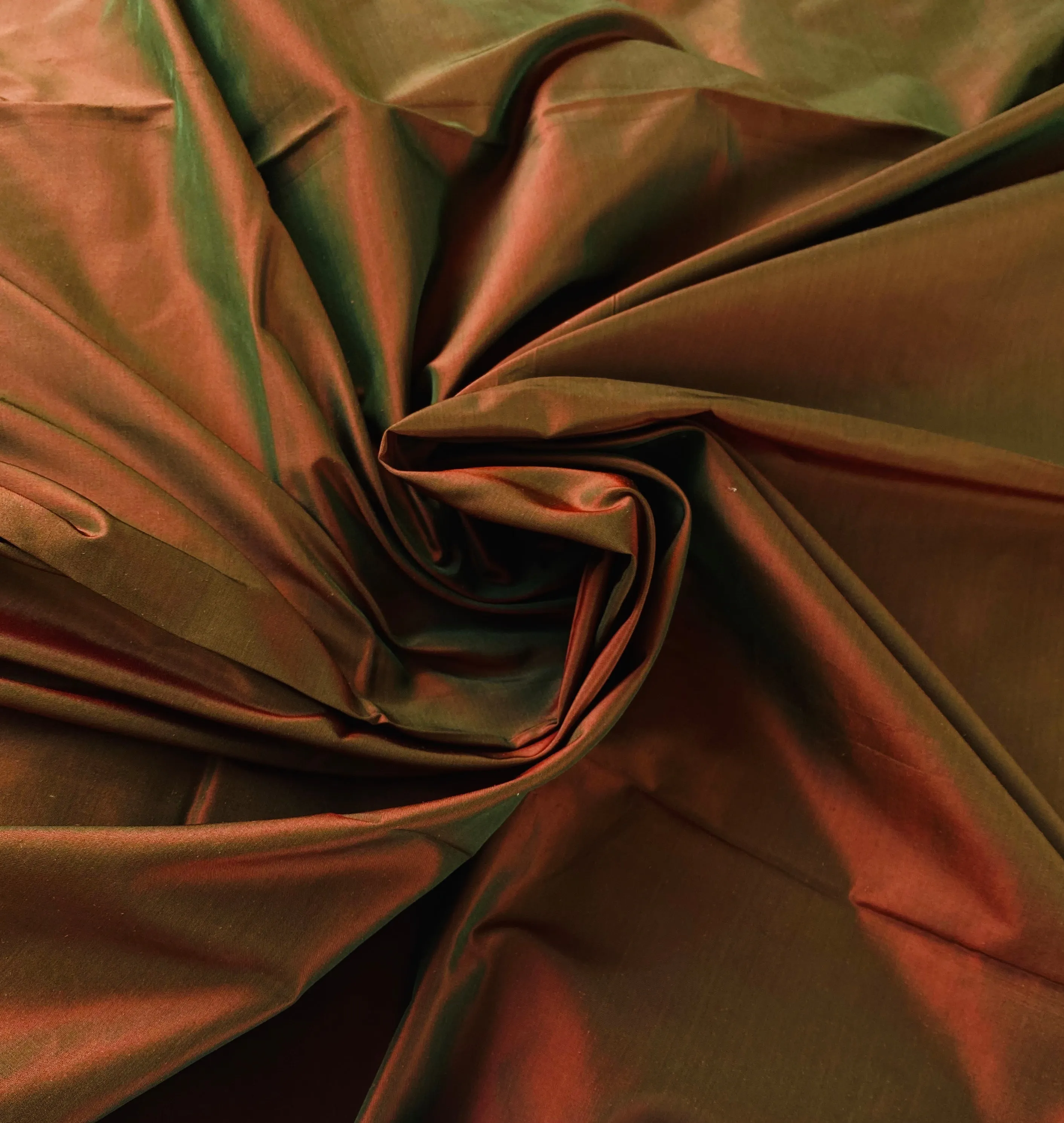 NEW Lady Lisa Designer 100% Silk Taffeta Solid Shot Electric Cinnamon & Electric Green Iridescence